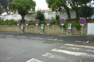 3 bornes
