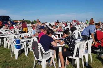 Soirée églade au Port des Salines