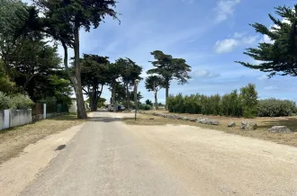 Parking allée de la Digue_La Brée-les-Bains