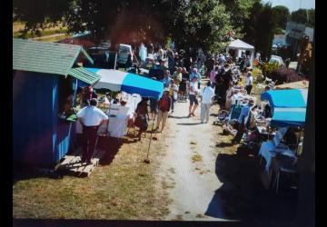 Vide grenier sur les remparts