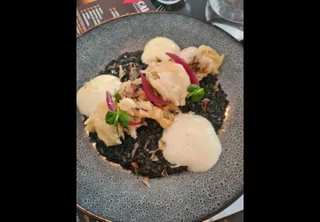 Rissotto à l'encre de seiche