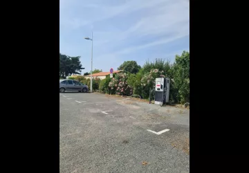Bornes de recharges électrique Cheray -Parking Godeau Bornes de recharges électrique Cheray -Parking Godeau_Saint-Georges-d'Oléron