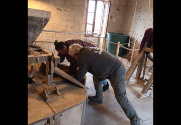 Visite guidée du Moulin des Loges en français