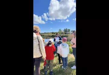 Atelier en famille  "Les explorateurs du marais" au Port des Salines_Le Grand-Village-Plage