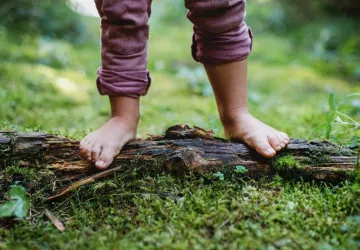 marcher pieds nus